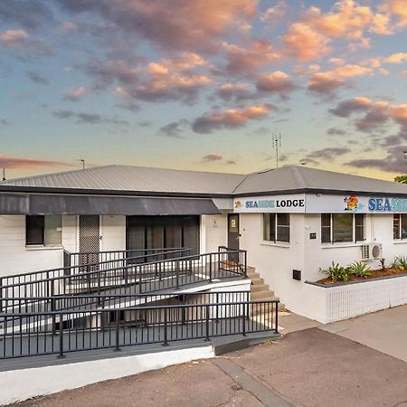 Seaside Lodge Hostel Townsville- Right Next To Coles, 2 Mins Walk To Strand & Cbd Exterior photo